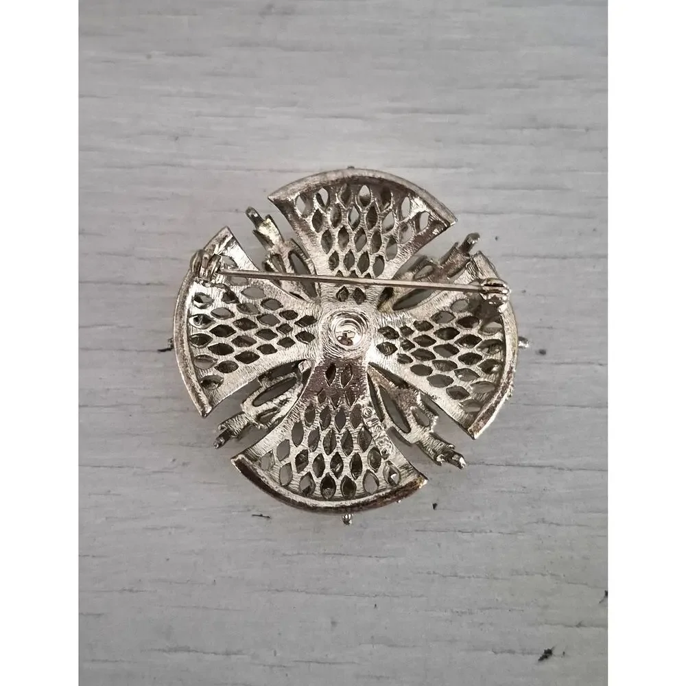 Vintage Lisner Silver-tone Maltese Cross Brooch Pin